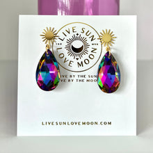  Basic Volcano crystal w/sunburst stud earring